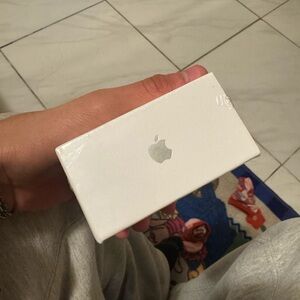 Apple Minimalist White Packaging